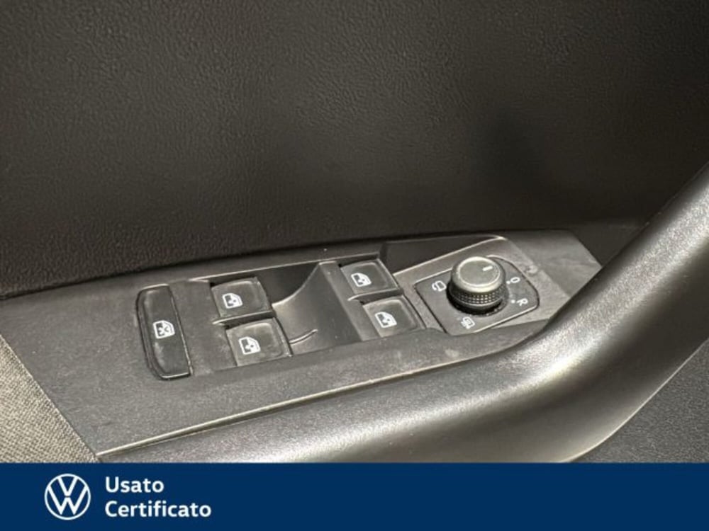 Volkswagen Taigo usata a Vicenza (16)