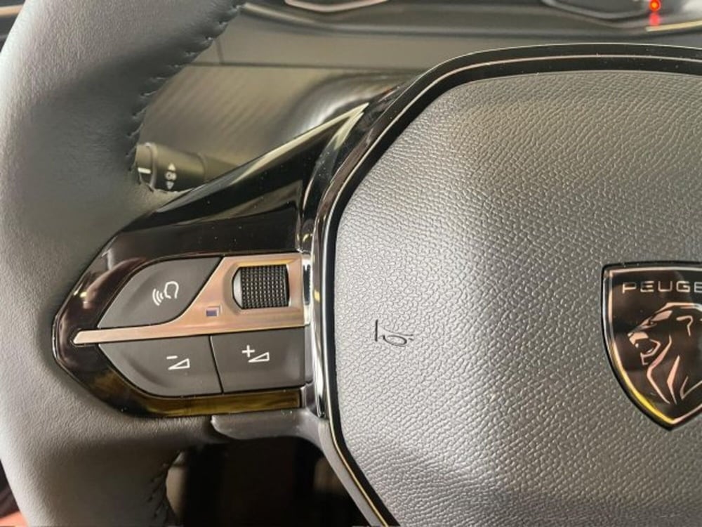 Peugeot 208 nuova a Torino (15)