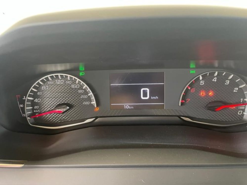 Peugeot 208 nuova a Torino (17)