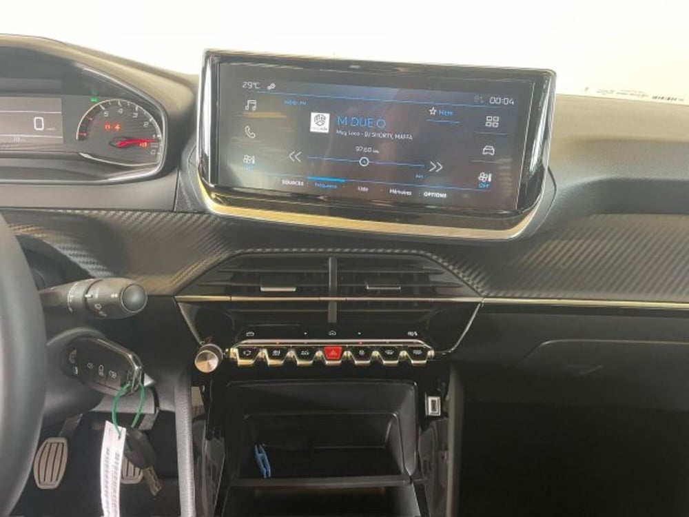 Peugeot 208 nuova a Torino (18)