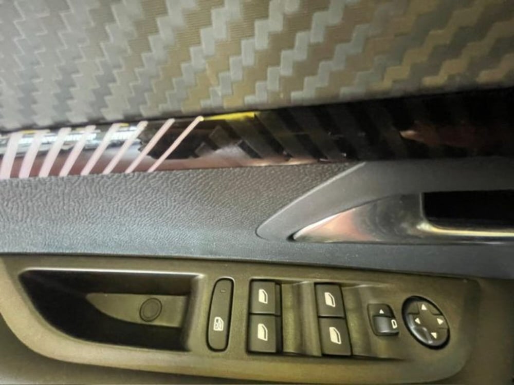 Peugeot 208 nuova a Torino (19)