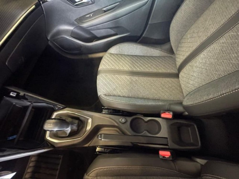 Peugeot 208 nuova a Torino (20)