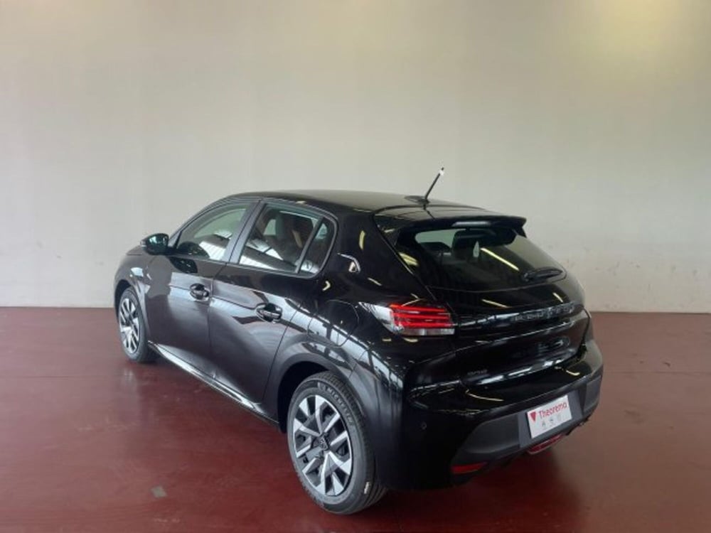 Peugeot 208 nuova a Torino (3)