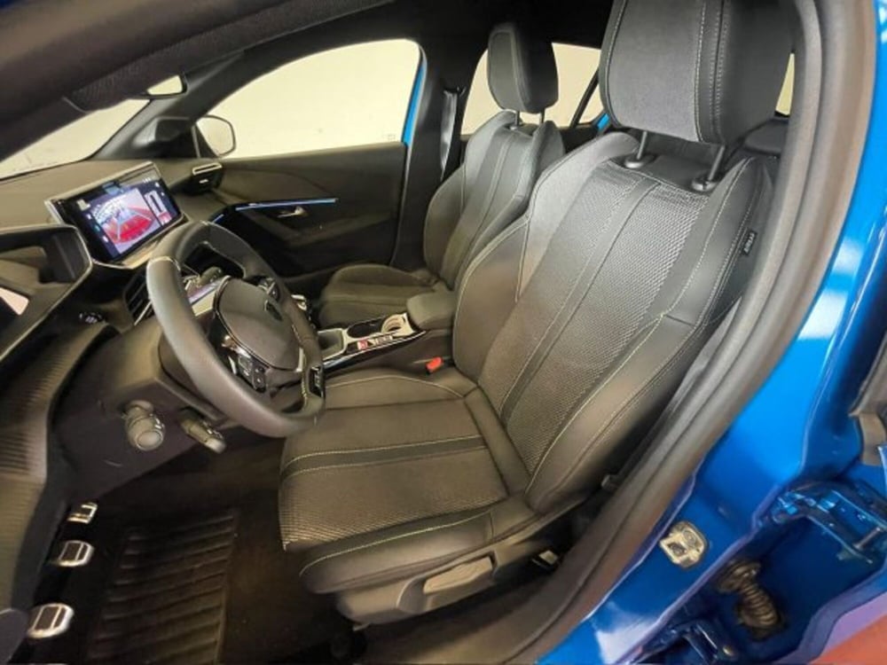 Peugeot 208 nuova a Torino (12)