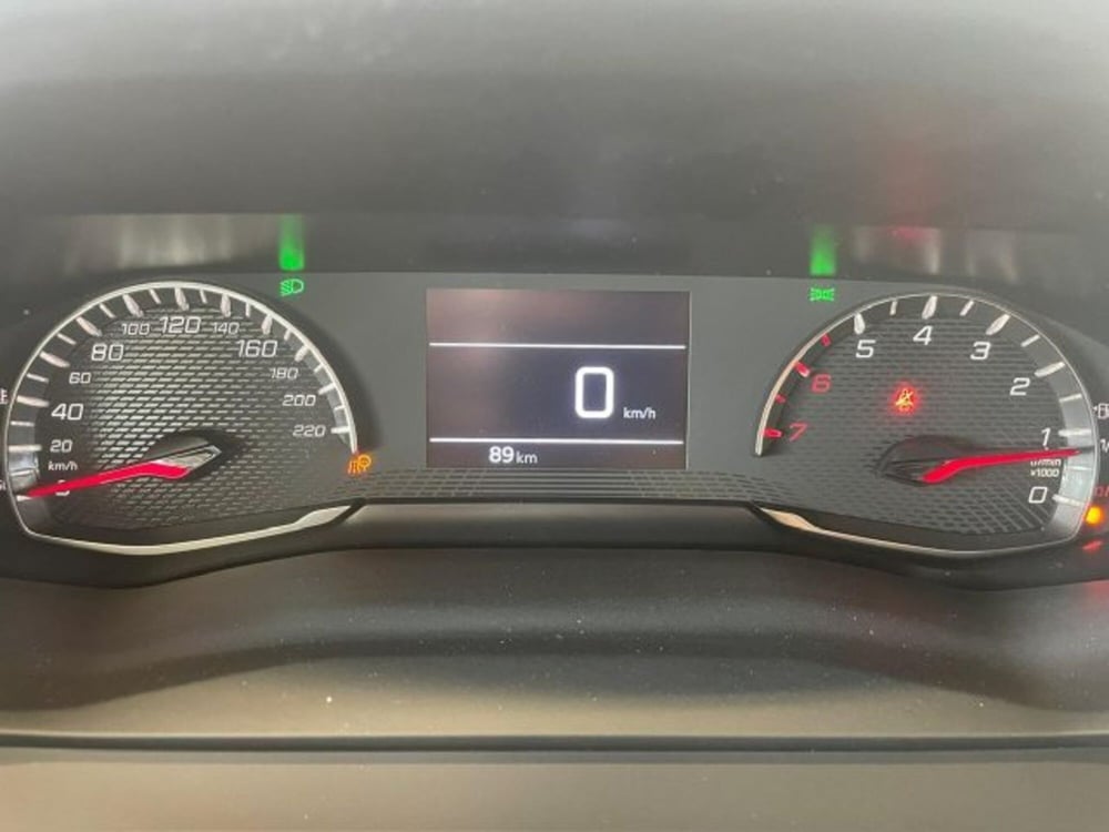 Peugeot 2008 nuova a Torino (12)