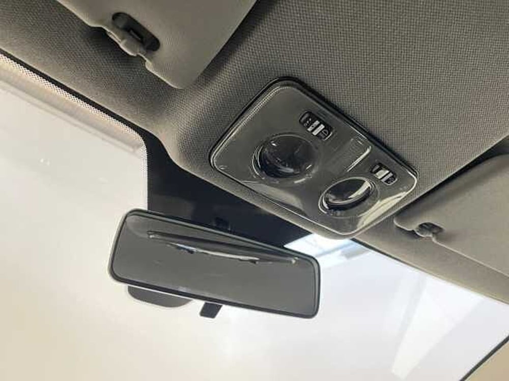 Lancia Ypsilon usata a Ravenna (15)