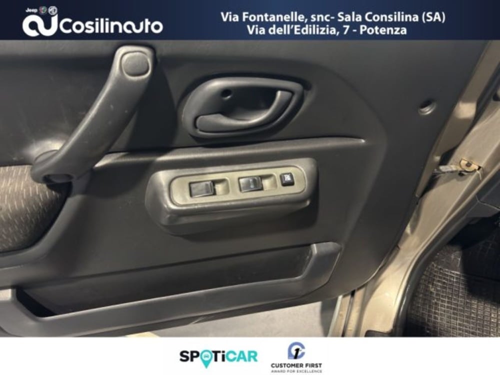 Suzuki Jimny usata a Salerno (15)
