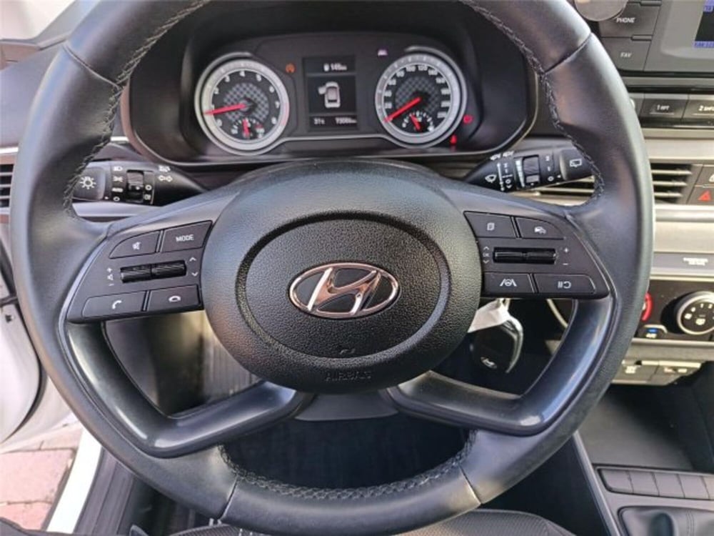 Hyundai Bayon usata a Bari (13)