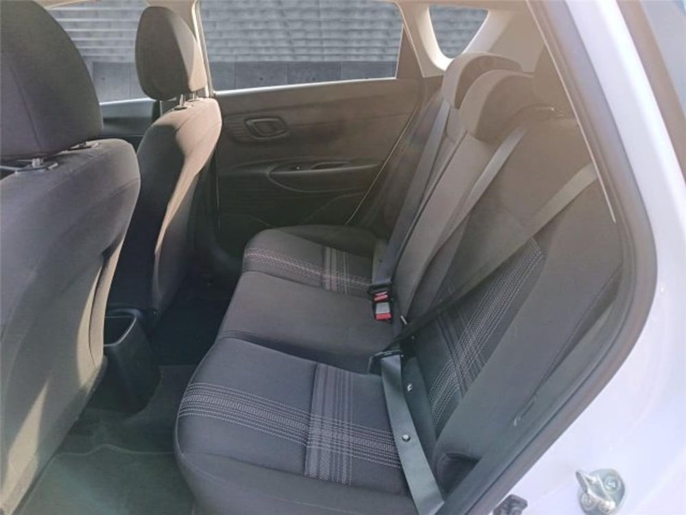 Hyundai Bayon usata a Bari (18)