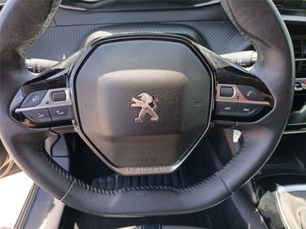 Peugeot 208 usata a Bari (15)