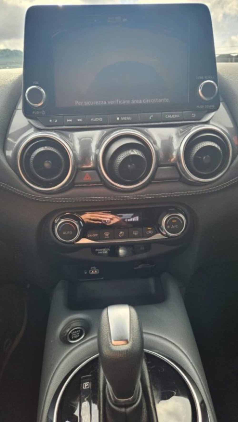 Nissan Juke usata a Lucca (9)