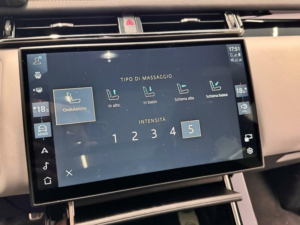 Land Rover Range Rover Velar usata a Varese (14)