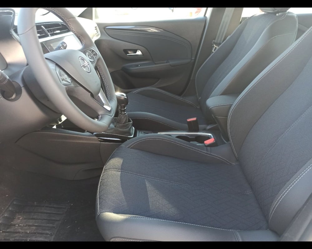 Opel Corsa nuova a Treviso (11)
