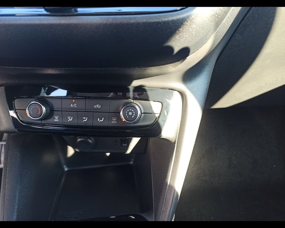 Opel Corsa nuova a Treviso (15)