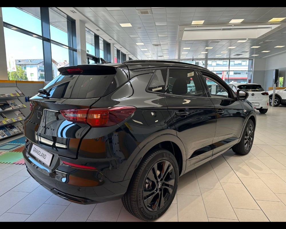 Opel Grandland nuova a Treviso (11)