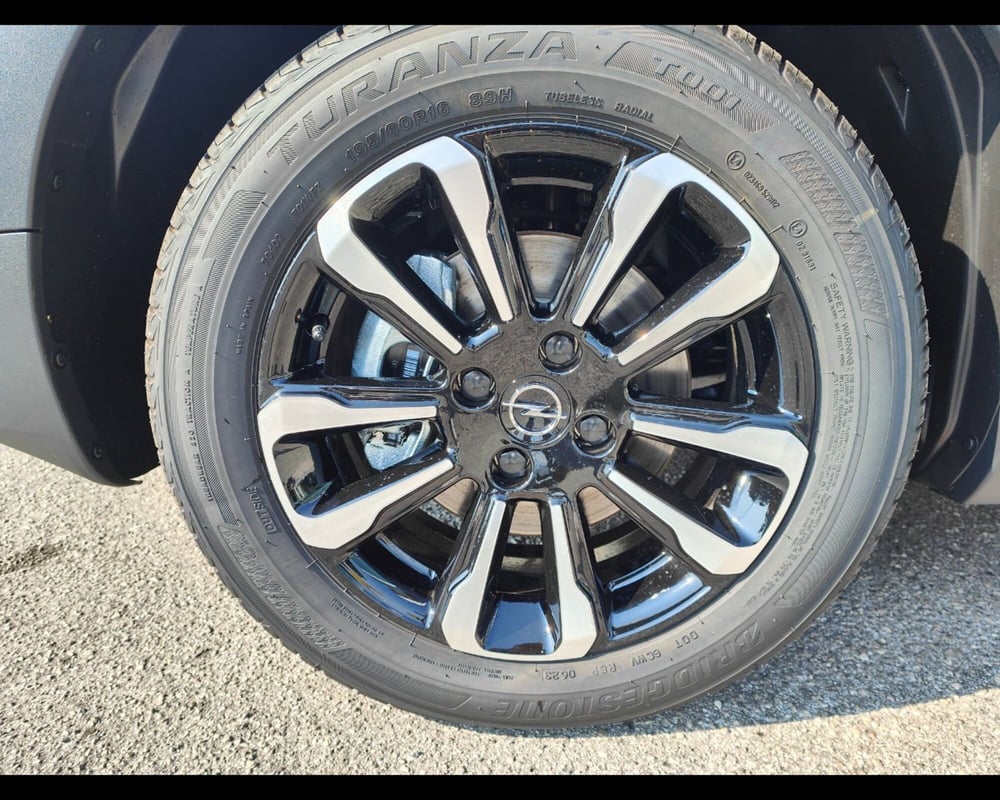 Opel Crossland nuova a Treviso (18)