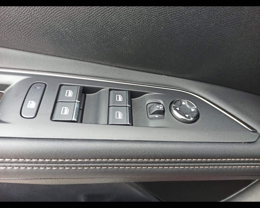 Peugeot 3008 usata a Treviso (8)