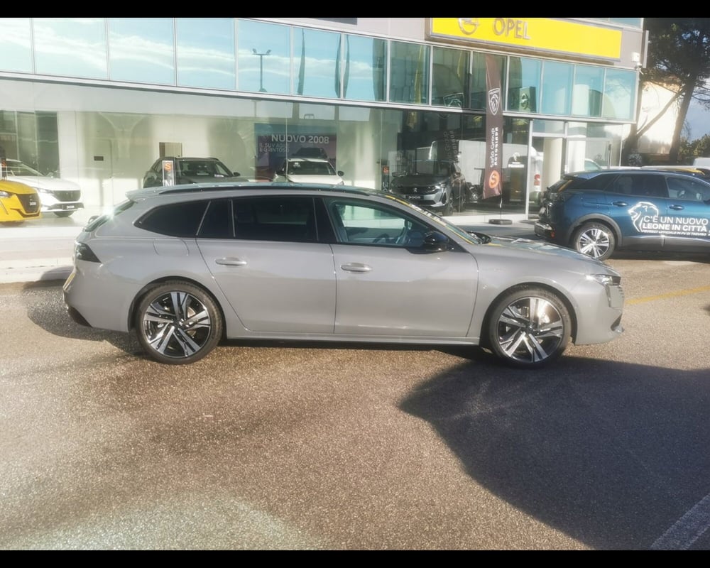 Peugeot 508 SW nuova a Treviso (5)