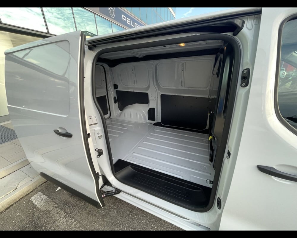 Opel Vivaro Furgone nuova a Treviso (4)