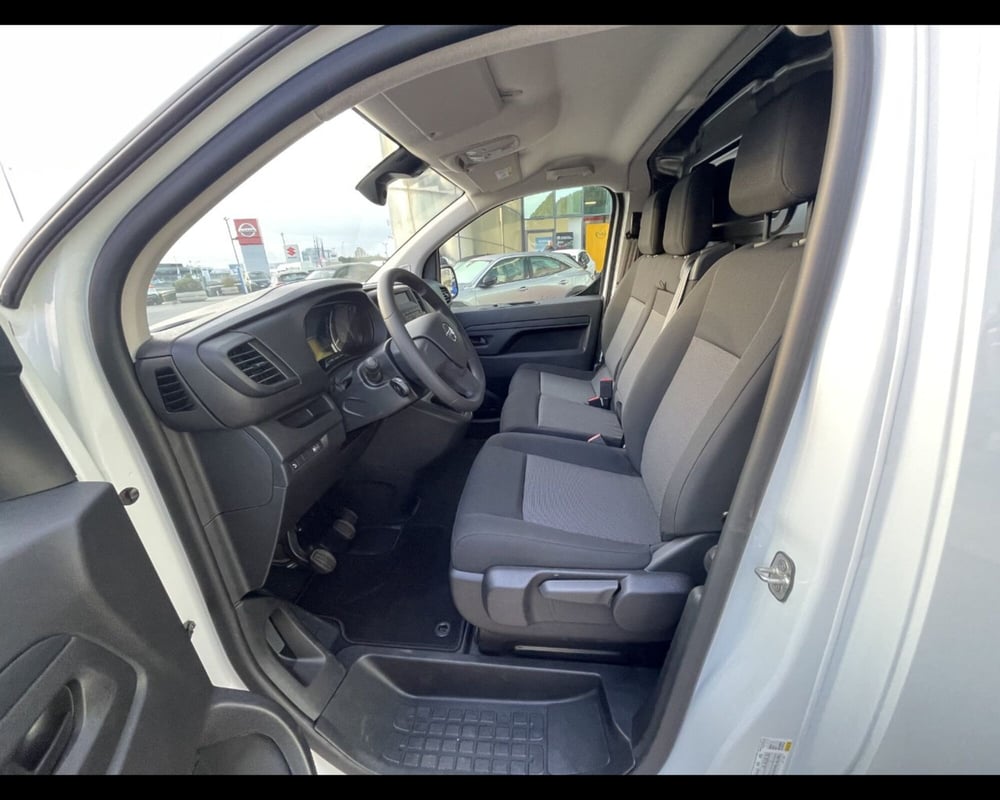 Opel Vivaro Furgone nuova a Treviso (8)