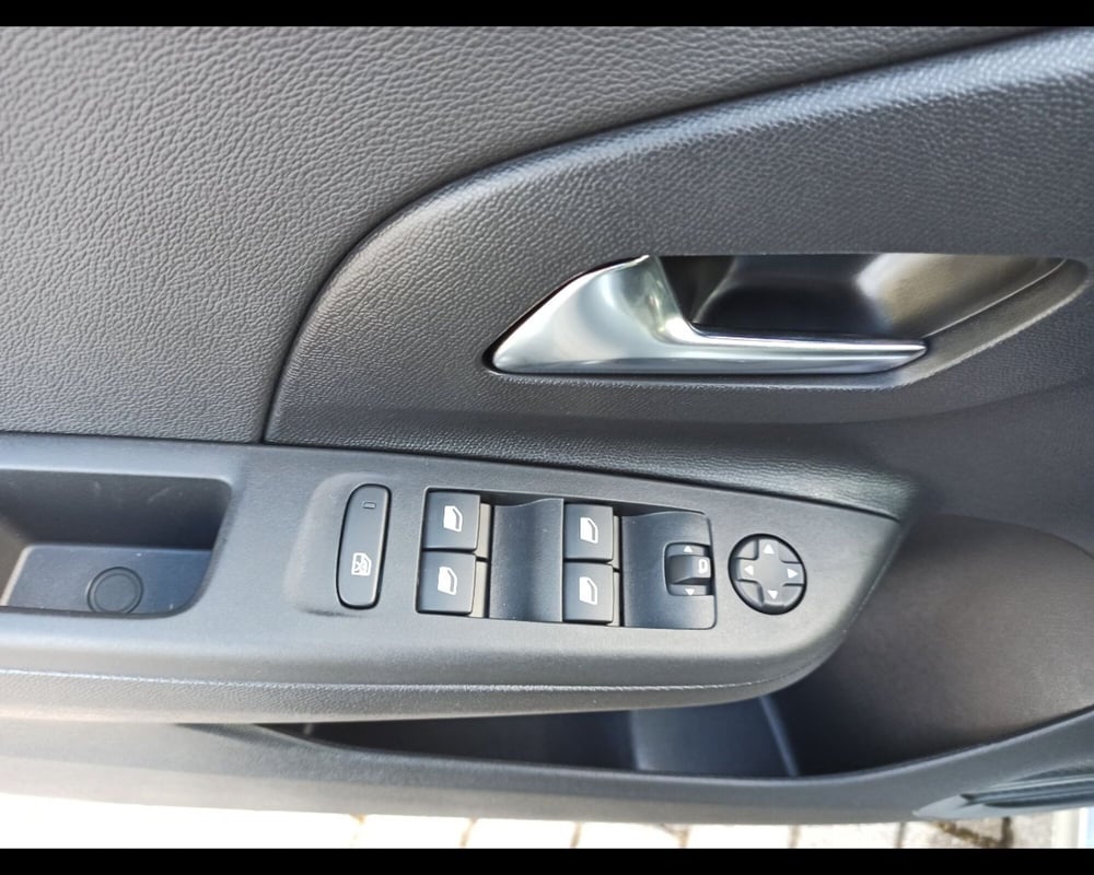 Opel Corsa-e nuova a Treviso (14)