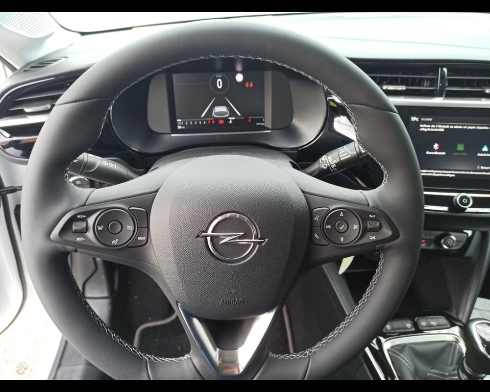 Opel Corsa nuova a Treviso (11)
