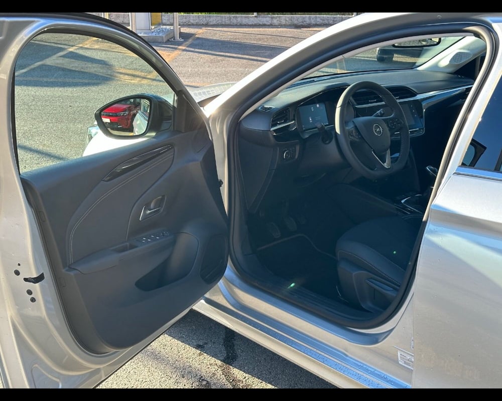 Opel Corsa nuova a Treviso (14)