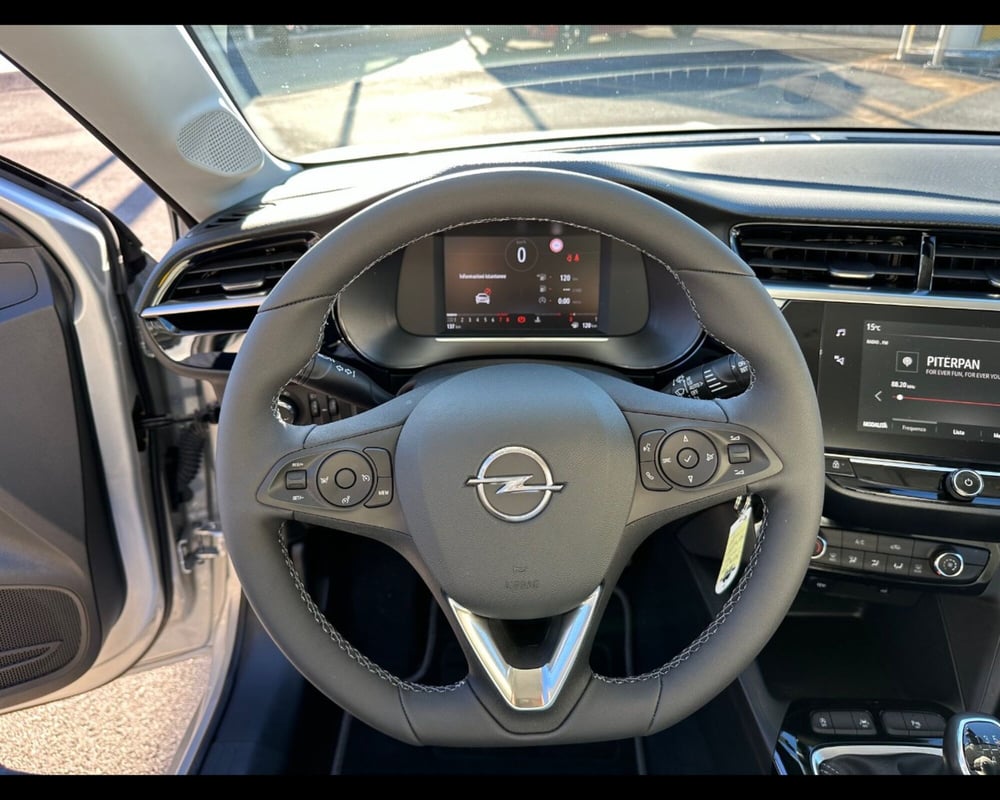 Opel Corsa nuova a Treviso (15)