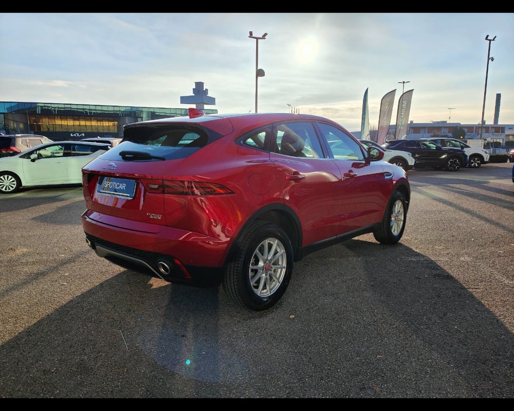 Jaguar E-Pace usata a Treviso (6)