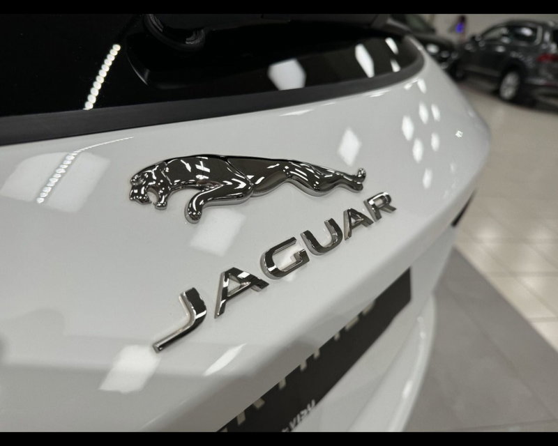 Jaguar E-Pace usata a Treviso (10)