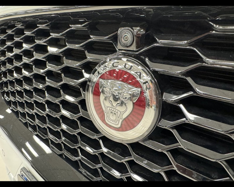 Jaguar E-Pace usata a Treviso (14)