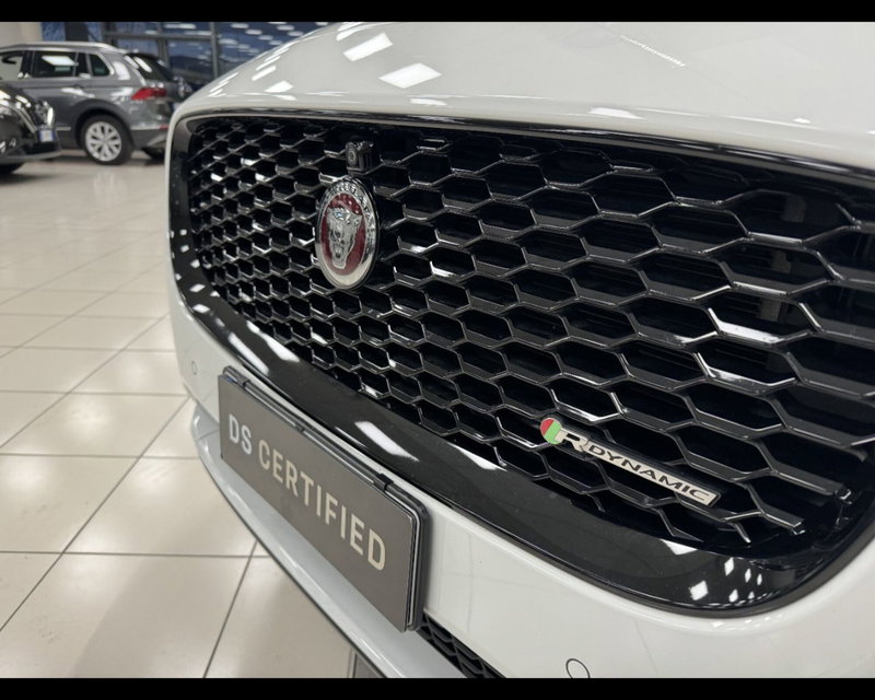 Jaguar E-Pace usata a Treviso (15)