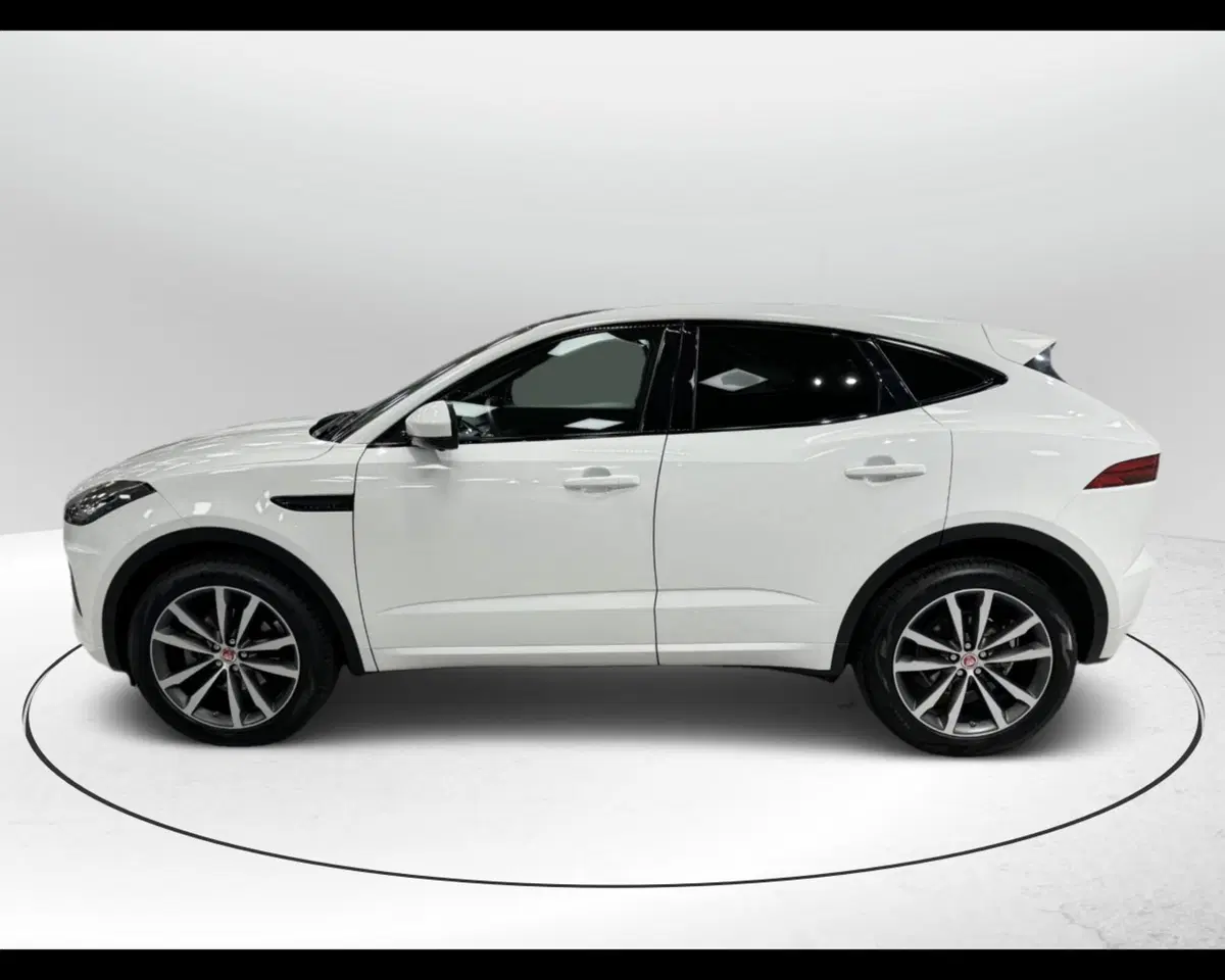Jaguar E-Pace usata a Treviso (3)