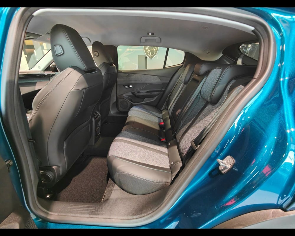 Peugeot 408 nuova a Treviso (15)