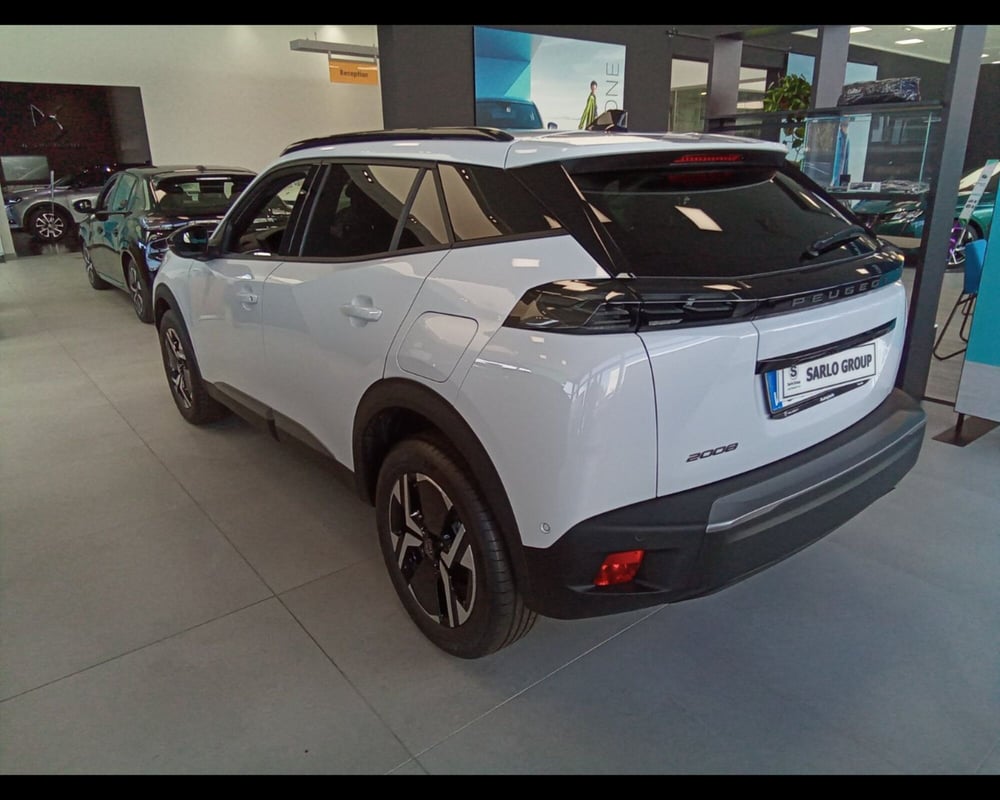 Peugeot 2008 nuova a Treviso (11)