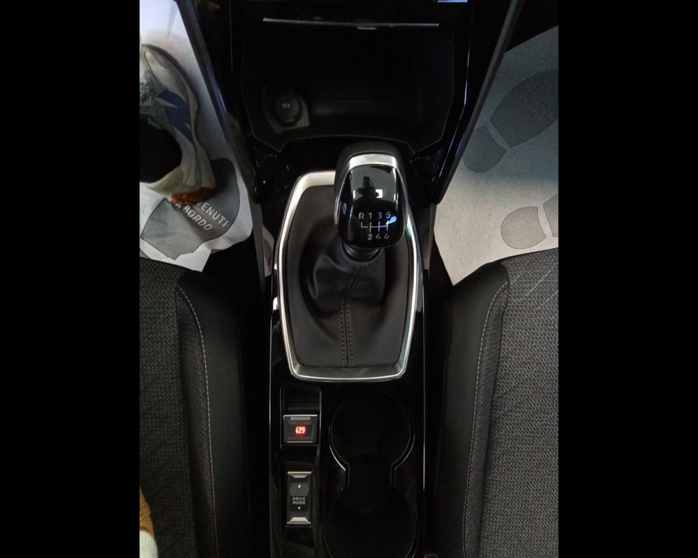 Peugeot 2008 nuova a Treviso (12)