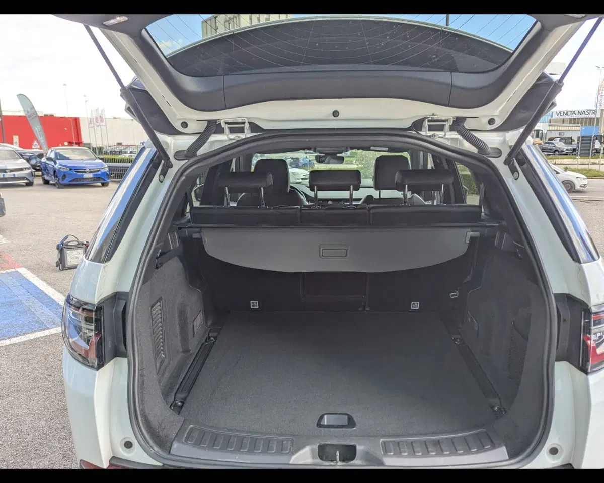 Land Rover Discovery Sport usata a Treviso (12)