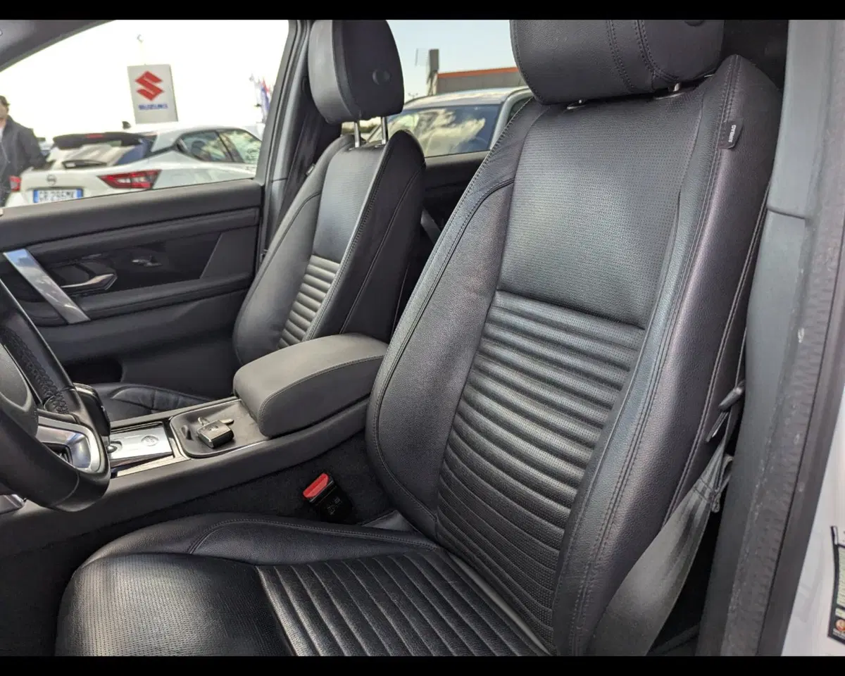 Land Rover Discovery Sport usata a Treviso (17)