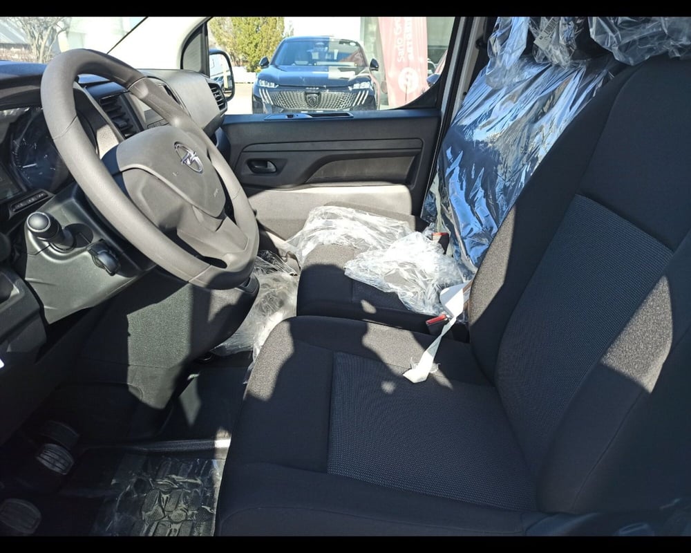 Opel Vivaro Furgone nuova a Treviso (5)