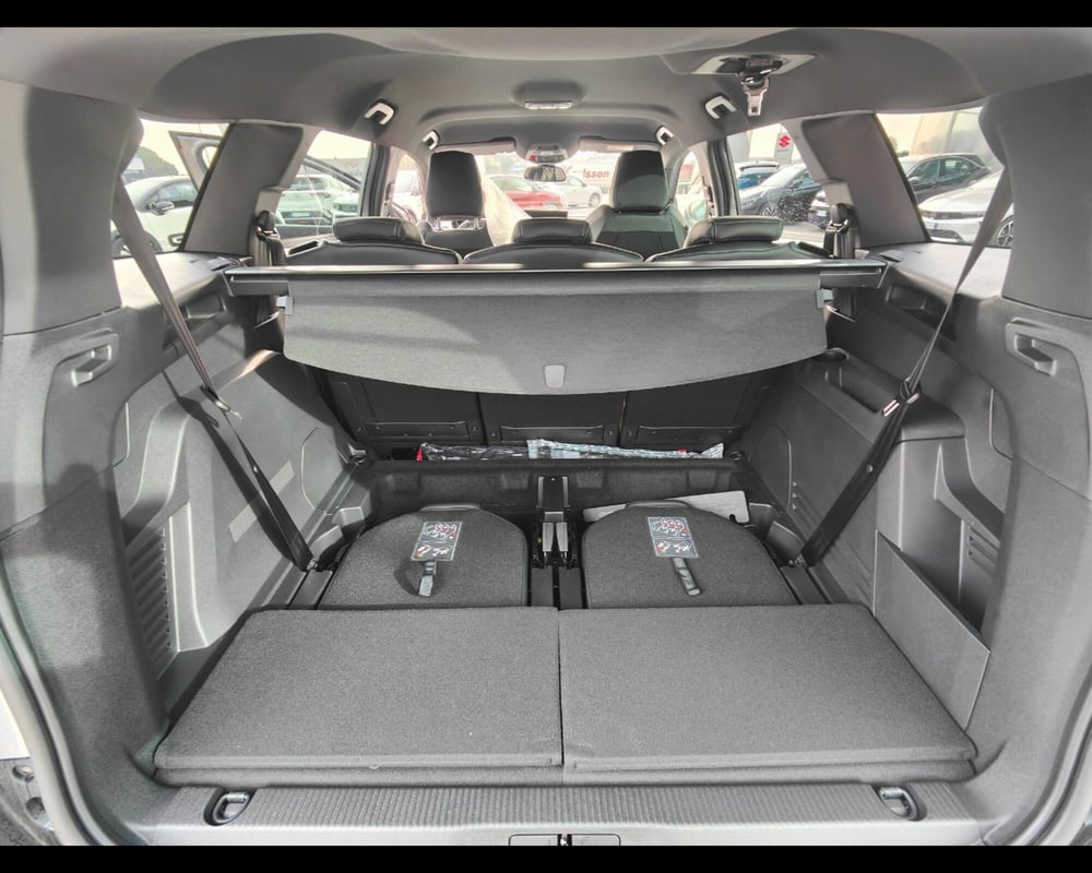 Peugeot 5008 nuova a Treviso (11)