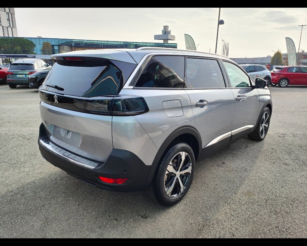 Peugeot 5008 nuova a Treviso (6)