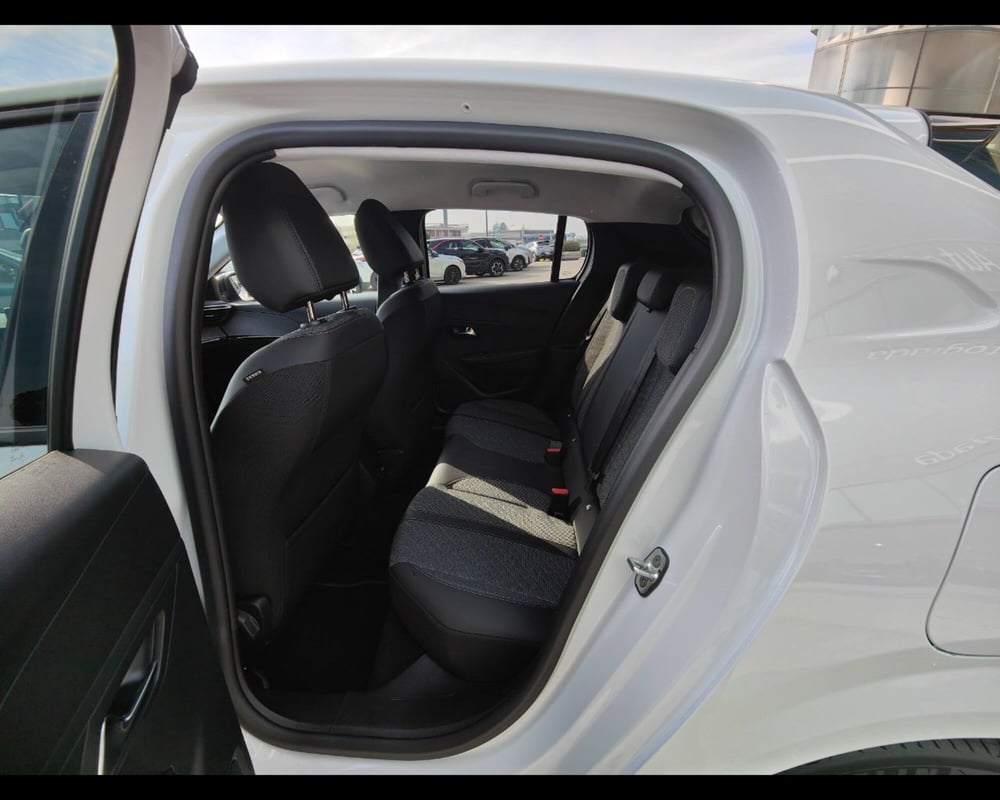 Peugeot 208 nuova a Treviso (13)