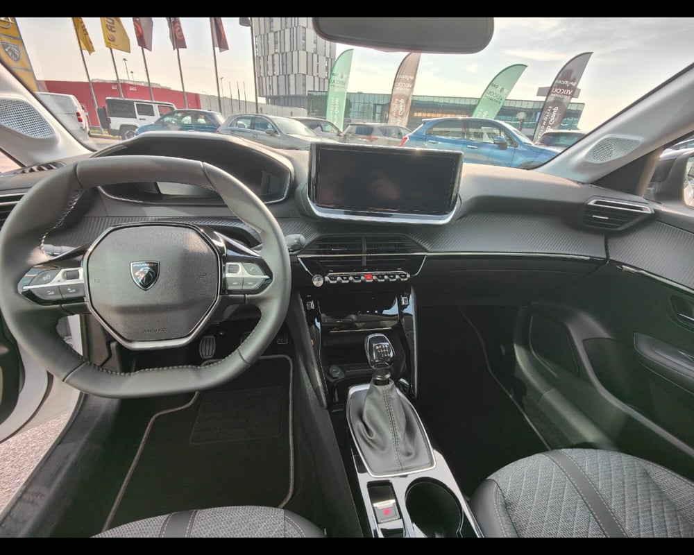 Peugeot 208 nuova a Treviso (18)