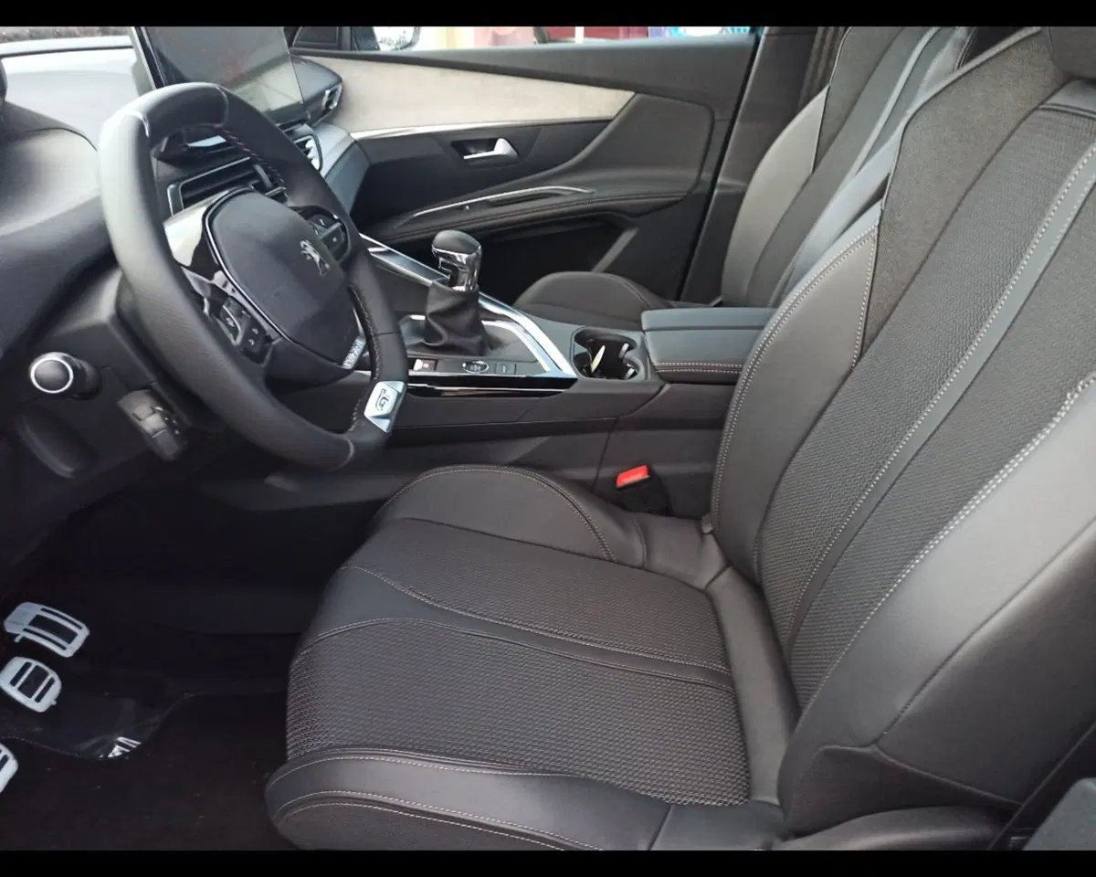 Peugeot 3008 nuova a Treviso (13)