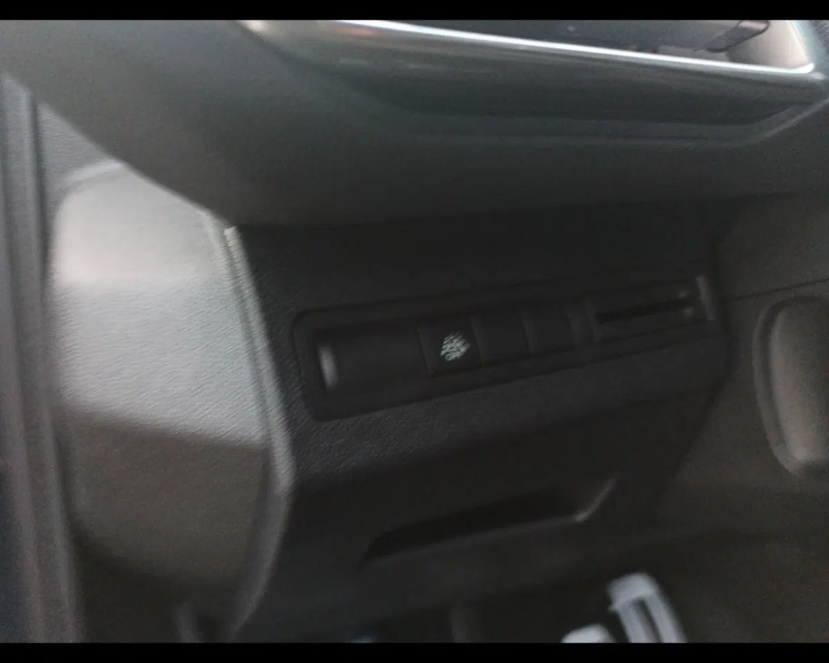 Peugeot 3008 nuova a Treviso (15)