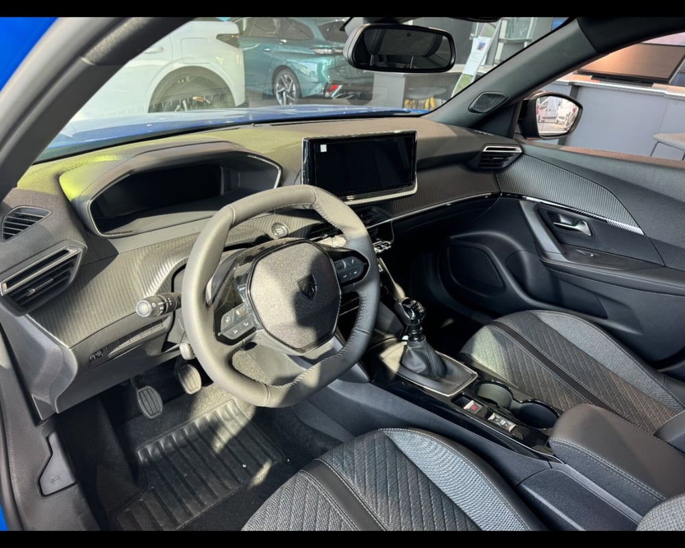 Peugeot 2008 nuova a Treviso (11)