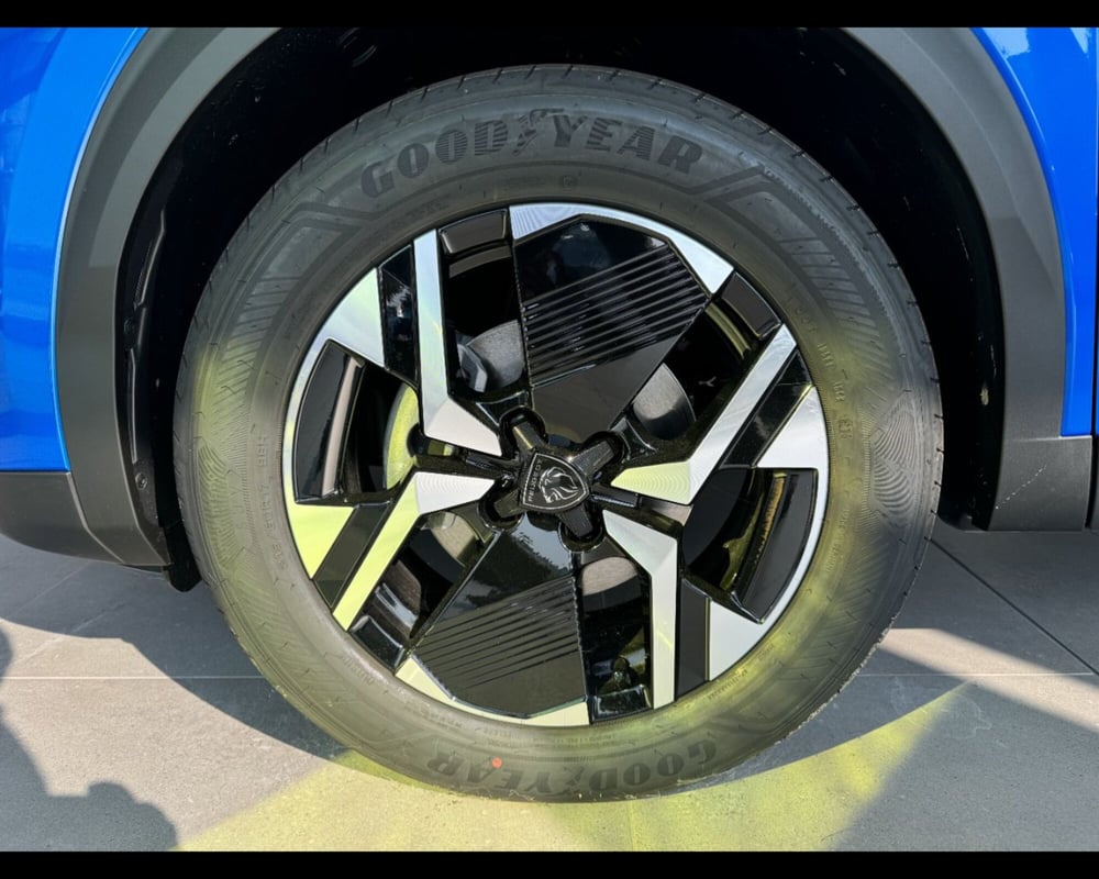 Peugeot 2008 nuova a Treviso (12)