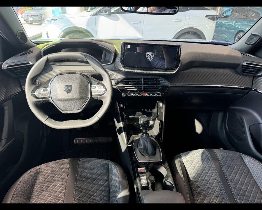 Peugeot 2008 nuova a Treviso (7)