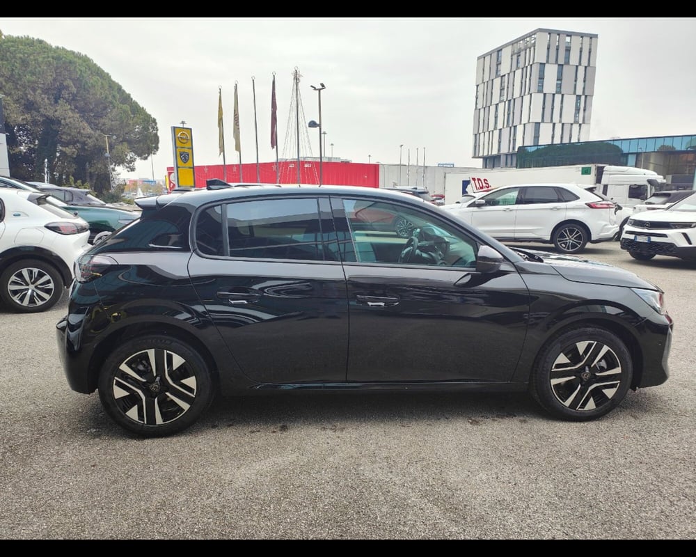 Peugeot 208 nuova a Treviso (11)