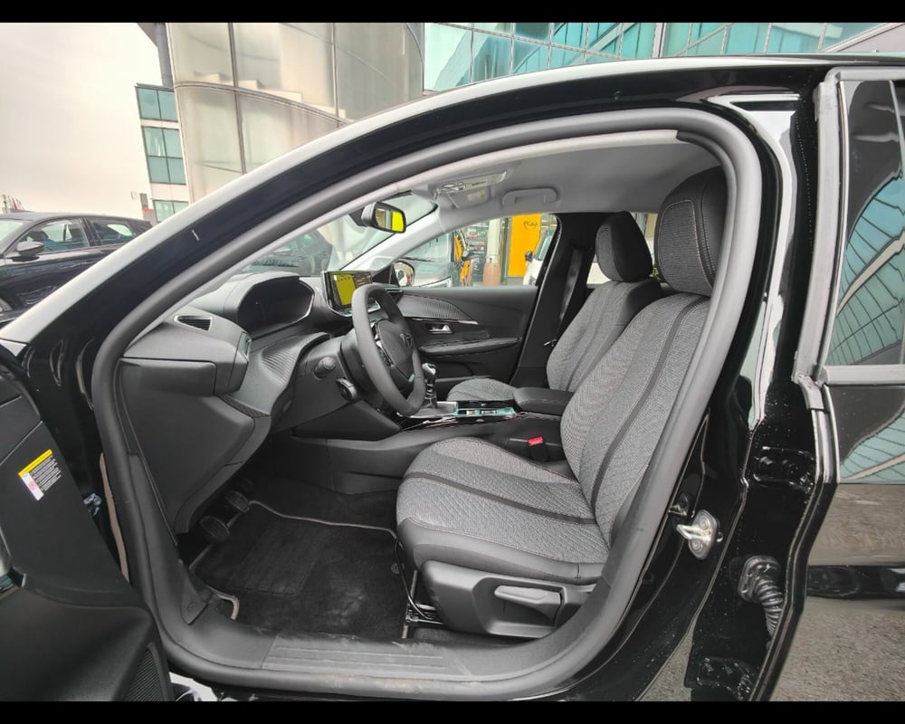 Peugeot 208 nuova a Treviso (13)